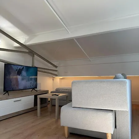 Pilote Non Apartment *